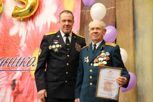 rTFIRYR73kM